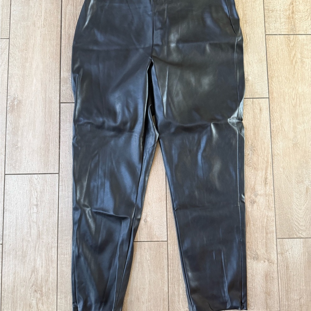 Never Worn Old Navy extra high waist skinny  Black Faux Leather Pants